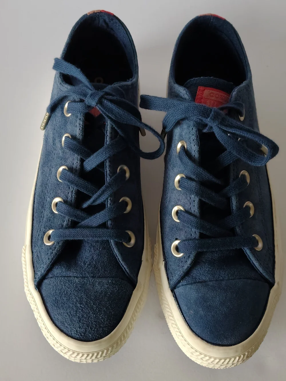 Converse Women's 6 Navy Suede Low-Top Sneakers with Pink Tongue & Stripe Accent